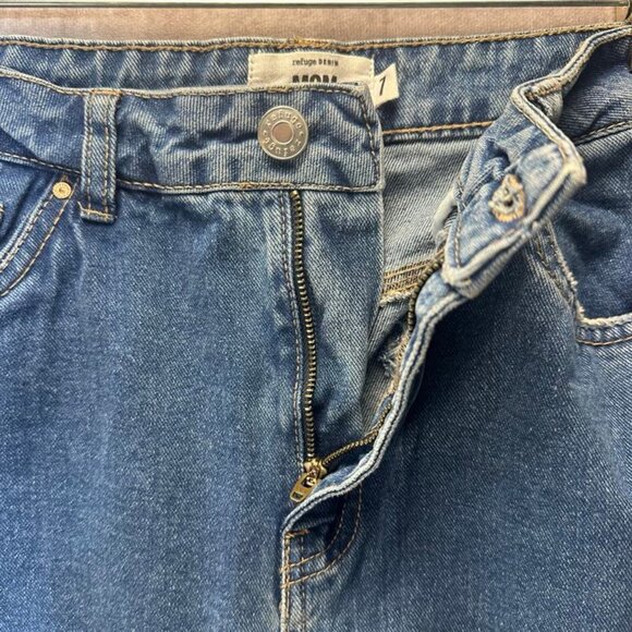Refuge Denim Mom Jeans Distressed High Waist Blue | Size 7 - Picture 3 of 11